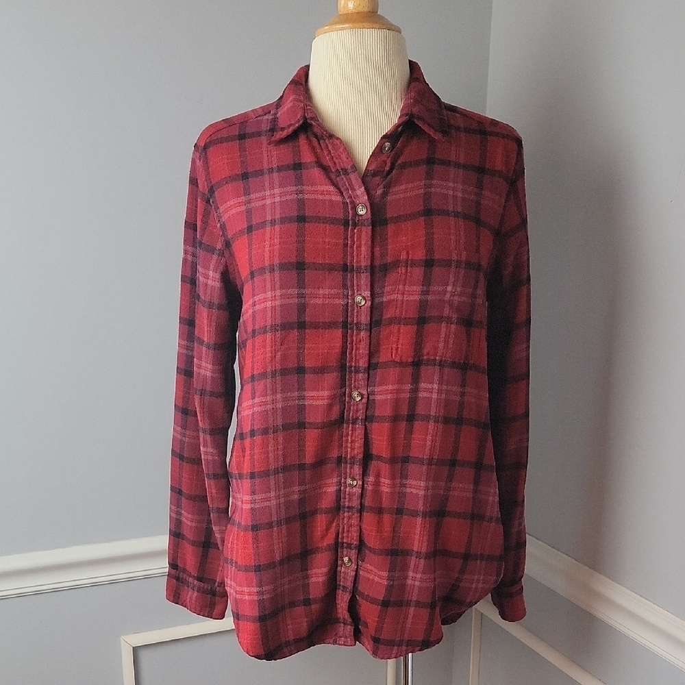 AMERICAN EAGLE Boyfriend Fit Red Black Plaid Flannel Casual Button Down Shirt M